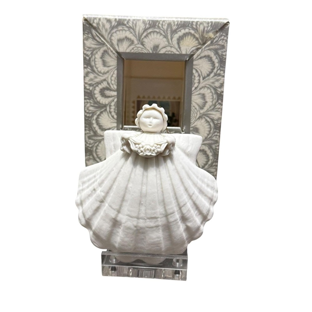 Margaret Furlong 1995 Flower Garland Angel 3" Shell Christmas Ornament w Box